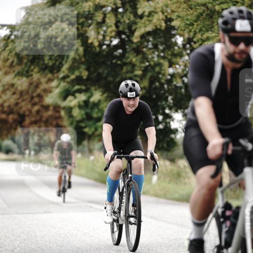 30.08.2026 - Elbe Triathlon Hamburg Michael Burmester http://msf.ph/oto/10072579 30.08.2026 10:18:31 Radfahren 556, 571, 618, 725, 774 meine-sportfotos.de