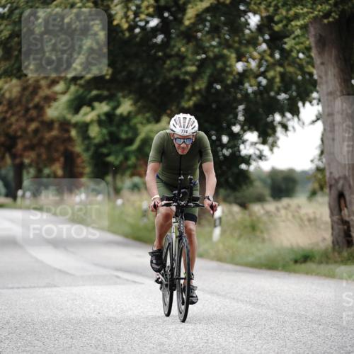 30.08.2026 - Elbe Triathlon Hamburg Michael Burmester http://msf.ph/oto/10072583 30.08.2026 10:18:33 Radfahren 556, 571, 618, 702, 774 meine-sportfotos.de