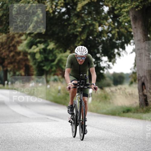 30.08.2026 - Elbe Triathlon Hamburg Michael Burmester http://msf.ph/oto/10072584 30.08.2026 10:18:33 Radfahren 556, 571, 618, 702, 774 meine-sportfotos.de