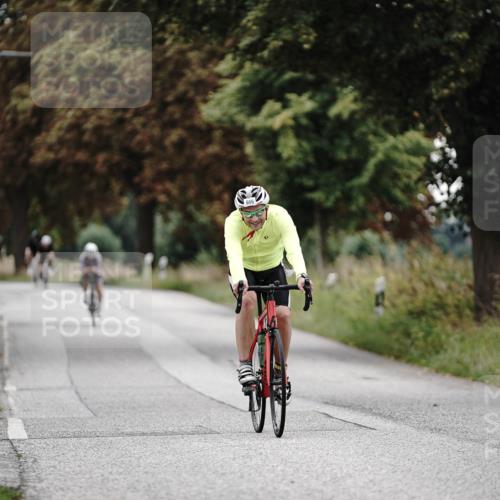 30.08.2026 - Elbe Triathlon Hamburg Michael Burmester http://msf.ph/oto/10072587 30.08.2026 10:18:42 Radfahren 666, 702, 870 meine-sportfotos.de