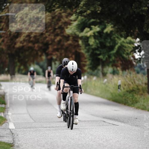 30.08.2026 - Elbe Triathlon Hamburg Michael Burmester http://msf.ph/oto/10072597 30.08.2026 10:18:51 Radfahren 568, 827, 882 meine-sportfotos.de