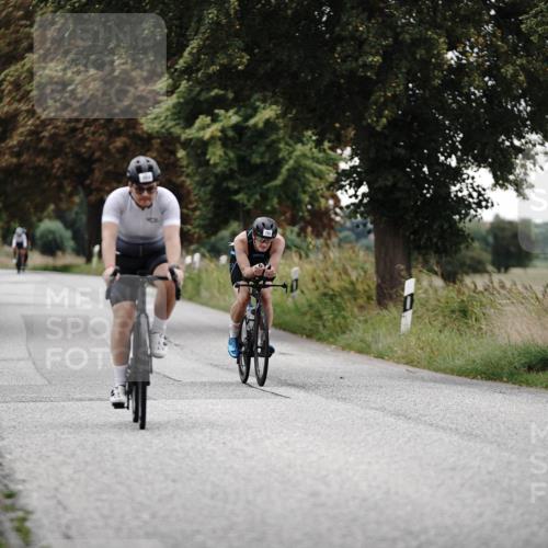30.08.2026 - Elbe Triathlon Hamburg Michael Burmester http://msf.ph/oto/10072612 30.08.2026 10:19:14 Radfahren 564, 766 meine-sportfotos.de
