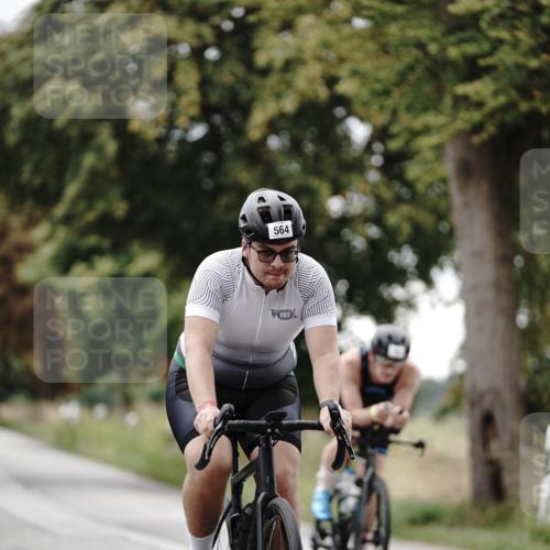 30.08.2026 - Elbe Triathlon Hamburg Michael Burmester http://msf.ph/oto/10072615 30.08.2026 10:19:15 Radfahren 564, 766 meine-sportfotos.de