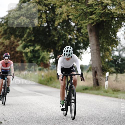 30.08.2026 - Elbe Triathlon Hamburg Michael Burmester http://msf.ph/oto/10072618 30.08.2026 10:19:26 Radfahren 572, 848, 948, 975 meine-sportfotos.de