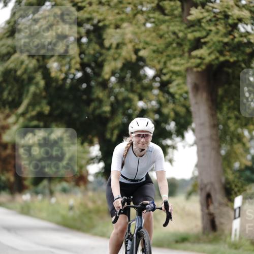 30.08.2026 - Elbe Triathlon Hamburg Michael Burmester http://msf.ph/oto/10072628 30.08.2026 10:19:34 Radfahren 893 meine-sportfotos.de
