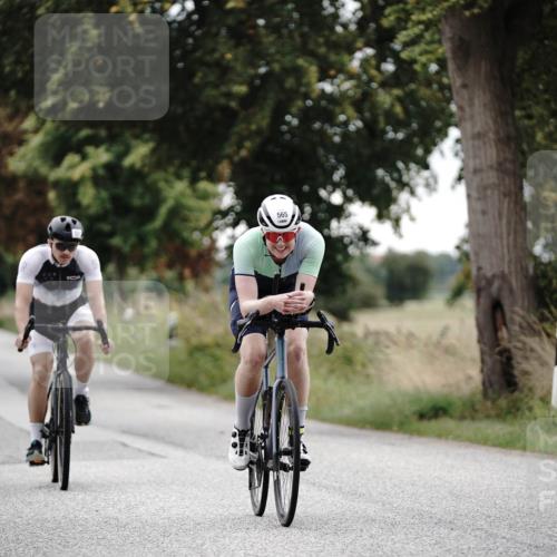 30.08.2026 - Elbe Triathlon Hamburg Michael Burmester http://msf.ph/oto/10072647 30.08.2026 10:20:10 Radfahren 521, 824 meine-sportfotos.de