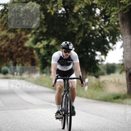 30.08.2026 - Elbe Triathlon Hamburg Michael Burmester http://msf.ph/oto/10072649 30.08.2026 10:20:10 Radfahren 521, 824 meine-sportfotos.de