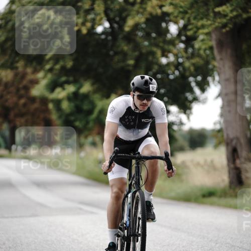 30.08.2026 - Elbe Triathlon Hamburg Michael Burmester http://msf.ph/oto/10072652 30.08.2026 10:20:11 Radfahren 521, 824 meine-sportfotos.de