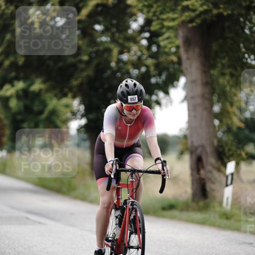 30.08.2026 - Elbe Triathlon Hamburg Michael Burmester http://msf.ph/oto/10072663 30.08.2026 10:20:26 Radfahren 857, 862, 873, 915, 978 meine-sportfotos.de