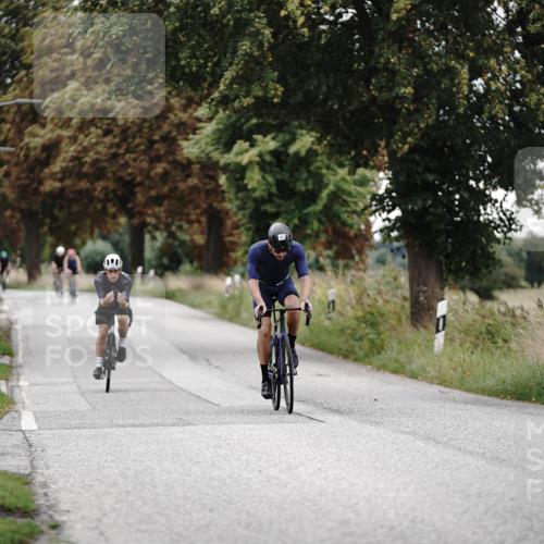 30.08.2026 - Elbe Triathlon Hamburg Michael Burmester http://msf.ph/oto/10072676 30.08.2026 10:20:33 Radfahren 659, 798, 873 meine-sportfotos.de