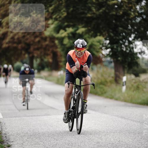 30.08.2026 - Elbe Triathlon Hamburg Michael Burmester http://msf.ph/oto/10072704 30.08.2026 10:21:10 Radfahren 553, 635, 703, 786, 805 meine-sportfotos.de