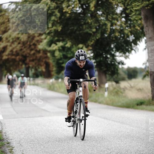 30.08.2026 - Elbe Triathlon Hamburg Michael Burmester http://msf.ph/oto/10072707 30.08.2026 10:21:12 Radfahren 553, 635, 786, 805, 821 meine-sportfotos.de
