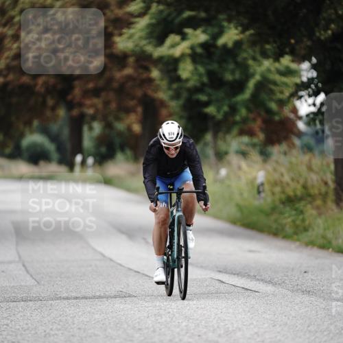 30.08.2026 - Elbe Triathlon Hamburg Michael Burmester http://msf.ph/oto/10072725 30.08.2026 10:21:41 Radfahren 974 meine-sportfotos.de