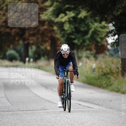 30.08.2026 - Elbe Triathlon Hamburg Michael Burmester http://msf.ph/oto/10072727 30.08.2026 10:21:41 Radfahren 974 meine-sportfotos.de