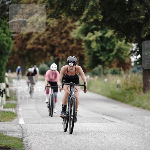 30.08.2026 - Elbe Triathlon Hamburg Michael Burmester http://msf.ph/oto/10072732 30.08.2026 10:22:10 Radfahren 591, 844, 868, 945 meine-sportfotos.de