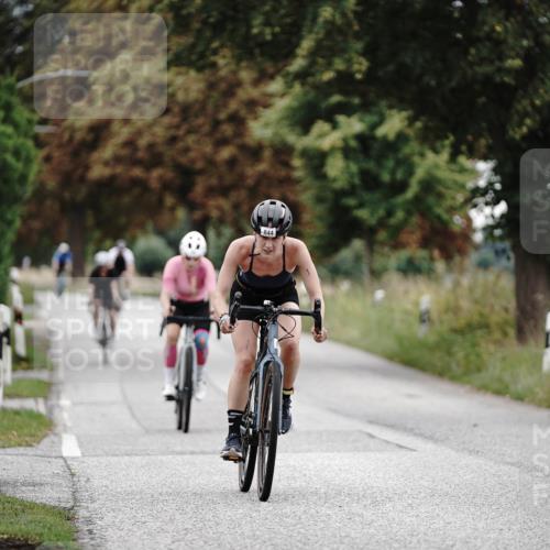 30.08.2026 - Elbe Triathlon Hamburg Michael Burmester http://msf.ph/oto/10072733 30.08.2026 10:22:10 Radfahren 591, 844, 868, 945 meine-sportfotos.de