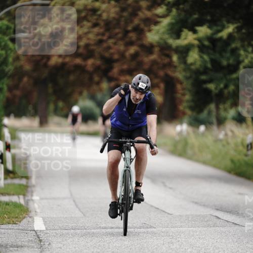 30.08.2026 - Elbe Triathlon Hamburg Michael Burmester http://msf.ph/oto/10072757 30.08.2026 10:22:27 Radfahren 764, 847, 903, 977 meine-sportfotos.de