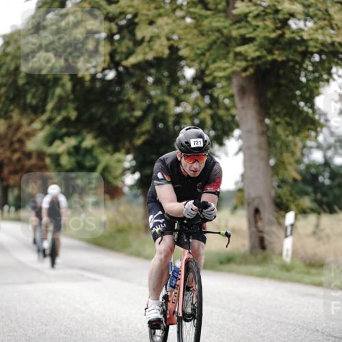 30.08.2026 - Elbe Triathlon Hamburg Michael Burmester http://msf.ph/oto/10072784 30.08.2026 10:22:55 Radfahren 715, 721, 794, 952, 968 meine-sportfotos.de