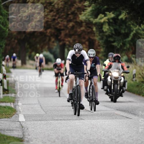 30.08.2026 - Elbe Triathlon Hamburg Michael Burmester http://msf.ph/oto/10072813 30.08.2026 10:23:54 Radfahren 783, 806, 871, 877, 987 meine-sportfotos.de