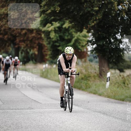30.08.2026 - Elbe Triathlon Hamburg Michael Burmester http://msf.ph/oto/10072822 30.08.2026 10:24:02 Radfahren 435, 602, 712, 735, 775, 783, 905, 914 meine-sportfotos.de