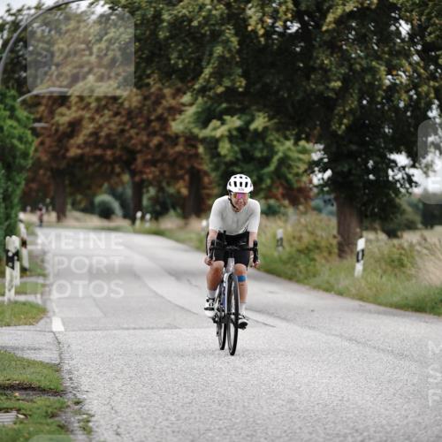 30.08.2026 - Elbe Triathlon Hamburg Michael Burmester http://msf.ph/oto/10072848 30.08.2026 10:24:16 Radfahren 793, 936 meine-sportfotos.de