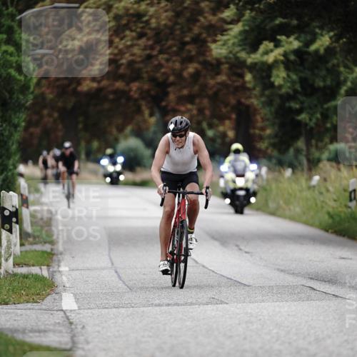 30.08.2026 - Elbe Triathlon Hamburg Michael Burmester http://msf.ph/oto/10072880 30.08.2026 10:24:59 Radfahren 754 meine-sportfotos.de