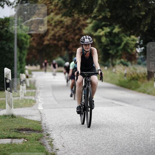 30.08.2026 - Elbe Triathlon Hamburg Michael Burmester http://msf.ph/oto/10072889 30.08.2026 10:25:14 Radfahren 587, 693, 763, 800, 812, 894 meine-sportfotos.de