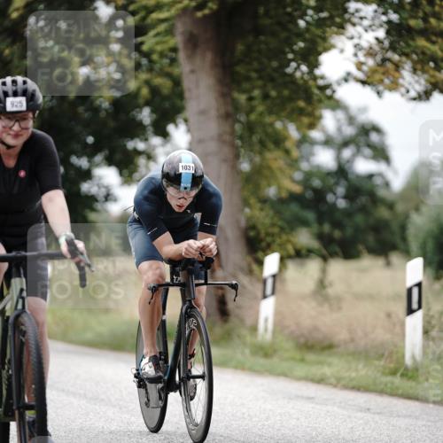 30.08.2026 - Elbe Triathlon Hamburg Michael Burmester http://msf.ph/oto/10072908 30.08.2026 10:25:36 Radfahren 925, 1031 meine-sportfotos.de