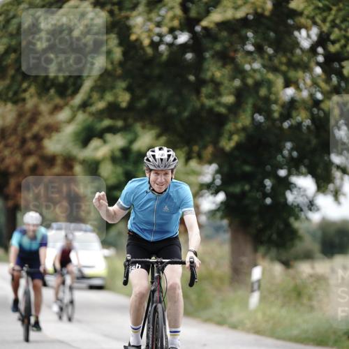 30.08.2026 - Elbe Triathlon Hamburg Michael Burmester http://msf.ph/oto/10072927 30.08.2026 10:26:06 Radfahren 680, 709, 736, 933, 961 meine-sportfotos.de
