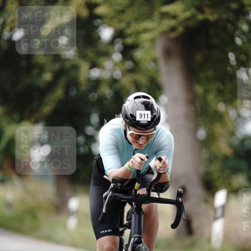 30.08.2026 - Elbe Triathlon Hamburg Michael Burmester http://msf.ph/oto/10072956 30.08.2026 10:26:39 Radfahren 856, 911 meine-sportfotos.de