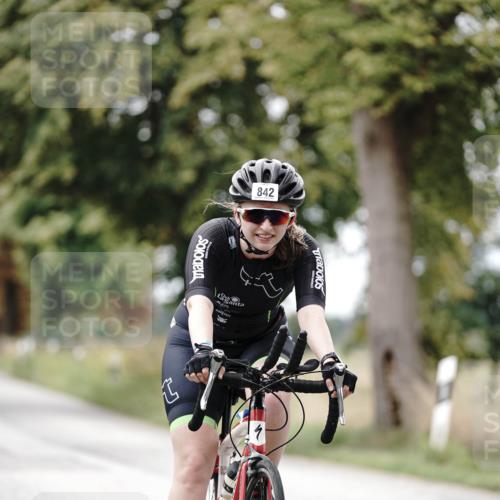 30.08.2026 - Elbe Triathlon Hamburg Michael Burmester http://msf.ph/oto/10072974 30.08.2026 10:27:02 Radfahren 811, 842 meine-sportfotos.de