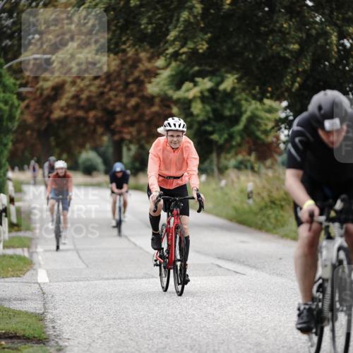 30.08.2026 - Elbe Triathlon Hamburg Michael Burmester http://msf.ph/oto/10072978 30.08.2026 10:27:15 Radfahren 729, 734, 860, 861, 982 meine-sportfotos.de