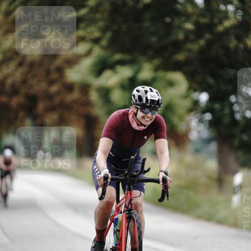 30.08.2026 - Elbe Triathlon Hamburg Michael Burmester http://msf.ph/oto/10073028 30.08.2026 10:28:03 Radfahren 920, 1045, 1898 meine-sportfotos.de