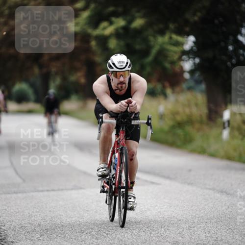 30.08.2026 - Elbe Triathlon Hamburg Michael Burmester http://msf.ph/oto/10073029 30.08.2026 10:28:07 Radfahren 509, 853, 1898 meine-sportfotos.de