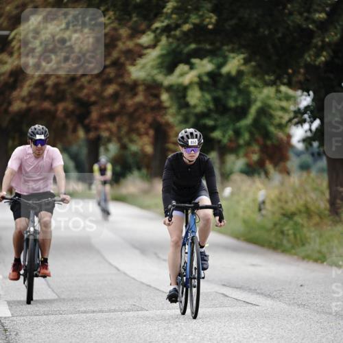 30.08.2026 - Elbe Triathlon Hamburg Michael Burmester http://msf.ph/oto/10073031 30.08.2026 10:28:10 Radfahren 509, 853, 1260, 1898 meine-sportfotos.de