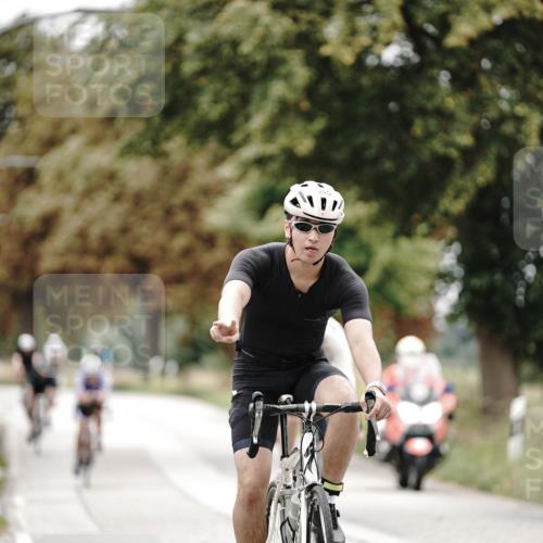 30.08.2026 - Elbe Triathlon Hamburg Michael Burmester http://msf.ph/oto/10073057 30.08.2026 10:28:33 Radfahren 395, 714, 789, 843, 854, 896, 979, 1032 meine-sportfotos.de