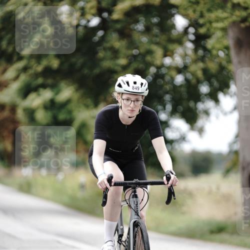 30.08.2026 - Elbe Triathlon Hamburg Michael Burmester http://msf.ph/oto/10073086 30.08.2026 10:28:58 Radfahren 849, 902, 1060 meine-sportfotos.de