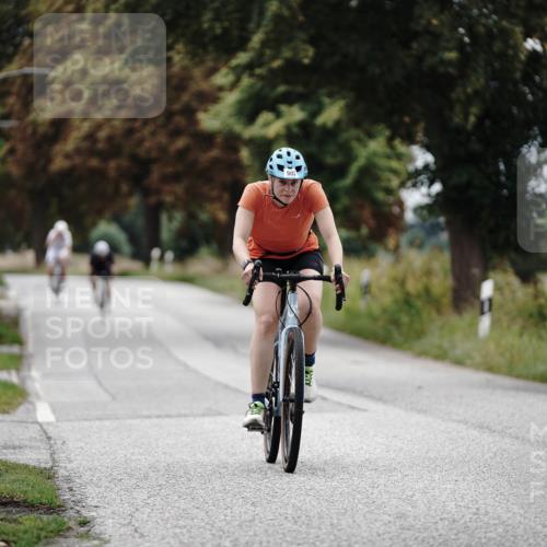 30.08.2026 - Elbe Triathlon Hamburg Michael Burmester http://msf.ph/oto/10073091 30.08.2026 10:29:04 Radfahren 902, 923, 1052, 1060 meine-sportfotos.de