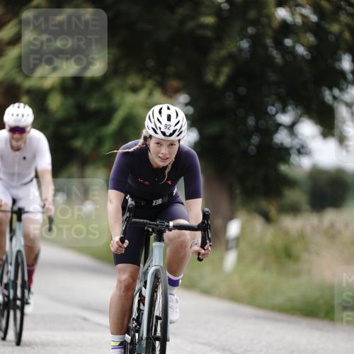 30.08.2026 - Elbe Triathlon Hamburg Michael Burmester http://msf.ph/oto/10073097 30.08.2026 10:29:09 Radfahren 858, 923, 1052 meine-sportfotos.de
