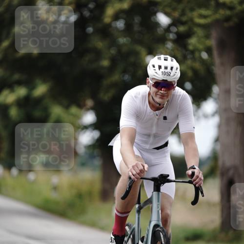 30.08.2026 - Elbe Triathlon Hamburg Michael Burmester http://msf.ph/oto/10073098 30.08.2026 10:29:10 Radfahren 858, 923, 1052 meine-sportfotos.de