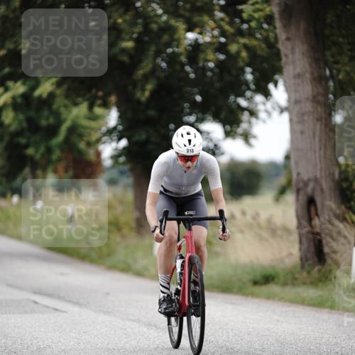 30.08.2026 - Elbe Triathlon Hamburg Michael Burmester http://msf.ph/oto/10073166 30.08.2026 10:30:10 Radfahren 768, 918, 1030 meine-sportfotos.de
