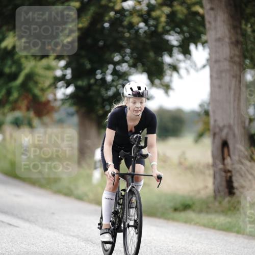 30.08.2026 - Elbe Triathlon Hamburg Michael Burmester http://msf.ph/oto/10073181 30.08.2026 10:30:26 Radfahren 657, 898, 1028, 1088 meine-sportfotos.de