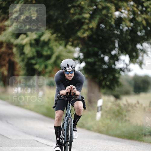 30.08.2026 - Elbe Triathlon Hamburg Michael Burmester http://msf.ph/oto/10073184 30.08.2026 10:30:28 Radfahren 657, 898, 1028, 1084, 1088 meine-sportfotos.de