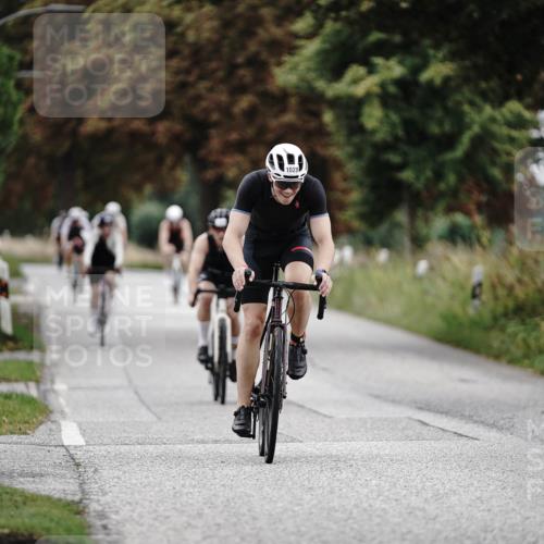 30.08.2026 - Elbe Triathlon Hamburg Michael Burmester http://msf.ph/oto/10073186 30.08.2026 10:30:32 Radfahren 872, 907, 984, 1028, 1084 meine-sportfotos.de