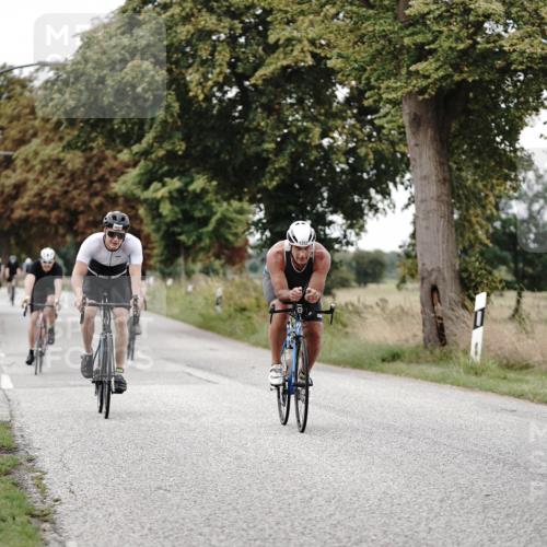 30.08.2026 - Elbe Triathlon Hamburg Michael Burmester http://msf.ph/oto/10074229 30.08.2026 10:45:55 Radfahren 855, 860, 861, 1000, 1037, 1122, 1161, 1164, 1222, 1249, 1352 meine-sportfotos.de
