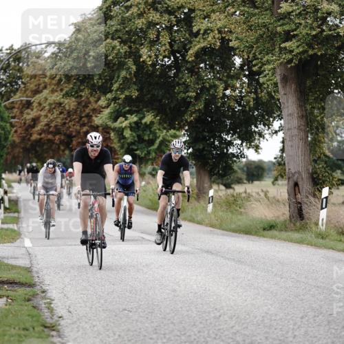 30.08.2026 - Elbe Triathlon Hamburg Michael Burmester http://msf.ph/oto/10074236 30.08.2026 10:45:57 Radfahren 855, 860, 1000, 1037, 1122, 1161, 1163, 1164, 1222, 1249, 1352 meine-sportfotos.de