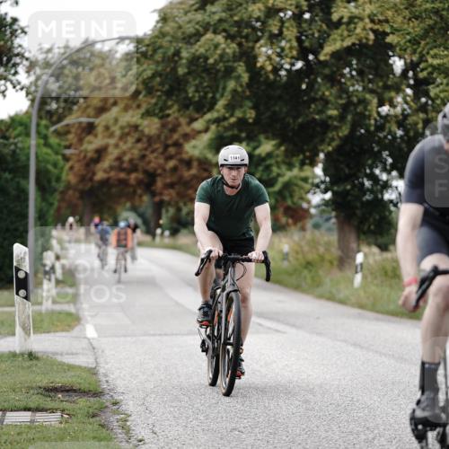 30.08.2026 - Elbe Triathlon Hamburg Michael Burmester http://msf.ph/oto/10074262 30.08.2026 10:46:09 Radfahren 979, 985, 1054, 1063, 1099, 1141, 1146, 1197 meine-sportfotos.de