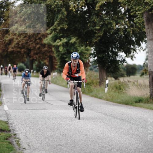 30.08.2026 - Elbe Triathlon Hamburg Michael Burmester http://msf.ph/oto/10074269 30.08.2026 10:46:13 Radfahren 979, 990, 1063, 1146, 1197 meine-sportfotos.de