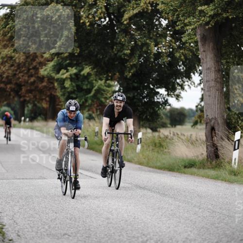 30.08.2026 - Elbe Triathlon Hamburg Michael Burmester http://msf.ph/oto/10074273 30.08.2026 10:46:15 Radfahren 979, 984, 990, 1063, 1146, 1280 meine-sportfotos.de