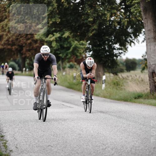 30.08.2026 - Elbe Triathlon Hamburg Michael Burmester http://msf.ph/oto/10074288 30.08.2026 10:46:24 Radfahren 984, 1080, 1132, 1280, 1320 meine-sportfotos.de